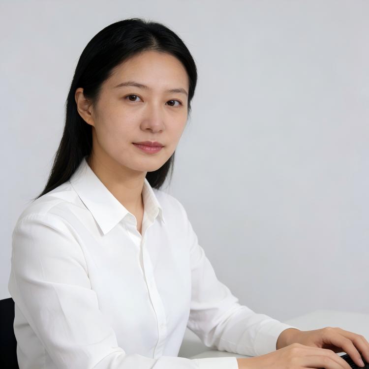 王思琪 - 公司CEO 专业团队成员